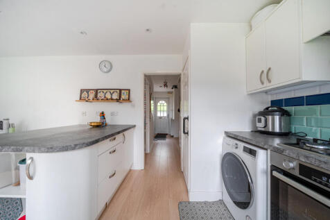 1361691-7-68e4f8b...