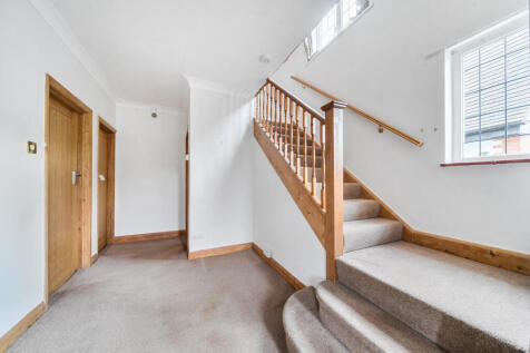 1374381-2-6900f22...