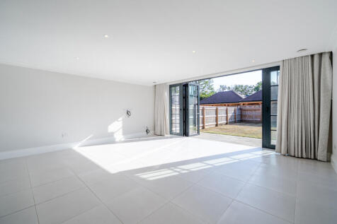1344948-5-68a82bd...