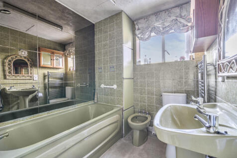 1362309-2-68dd5e3...