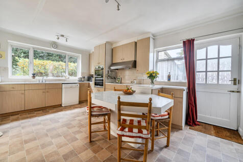 1361079-13-68e7be...