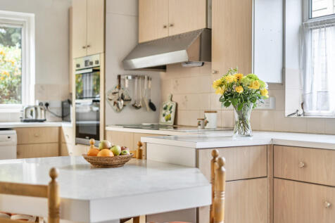 1361079-19-68e7be...