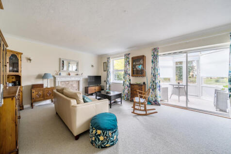 1373331-4-6900b7b...