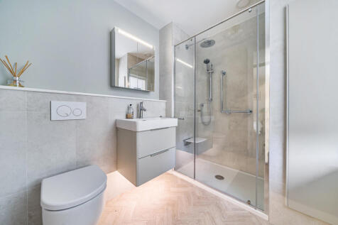 1373331-5-6900b7c...