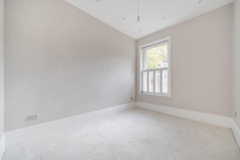 1370346-10-68f22d...