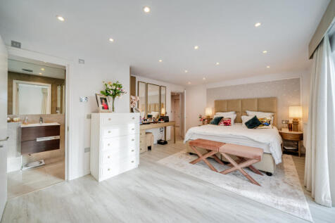 1373747-6-69148d3...