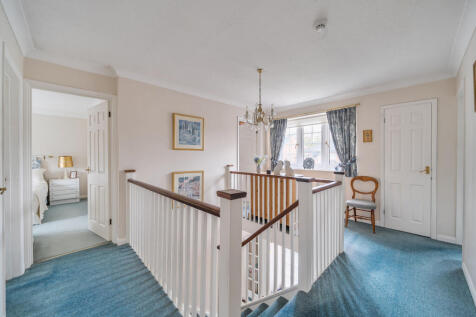 1380196-7-69174ea...