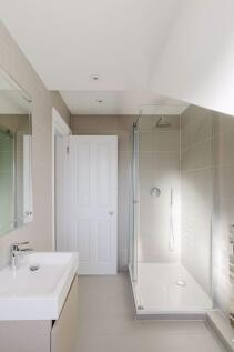 Bed 4 En Suite