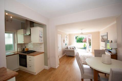 Lounge Dining Kitchen