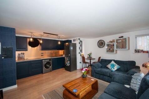 Lounge Kitchen