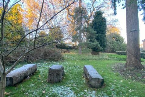 Communal grass an...