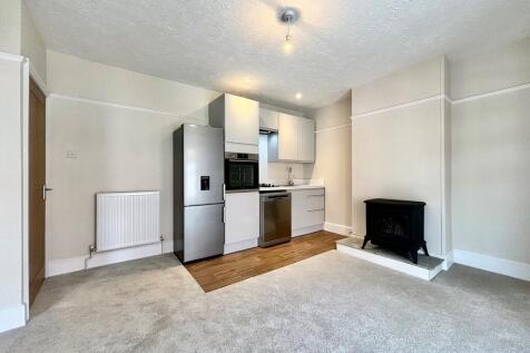 Lounge Kitchen