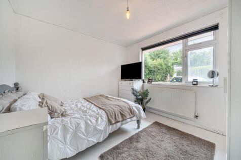 1354934-4-68cbfb3...