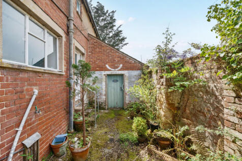 Courtyard Garden