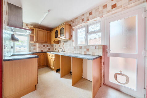 1304198-1-683f3d4...