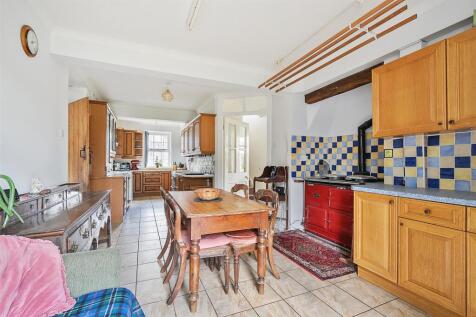 Kitchen.jpg