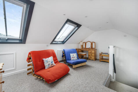 Snug/Loft Room