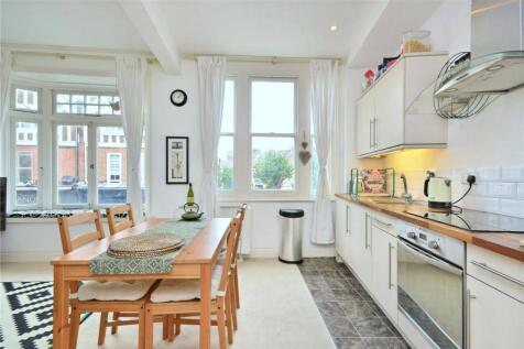 Dining/Kitchen