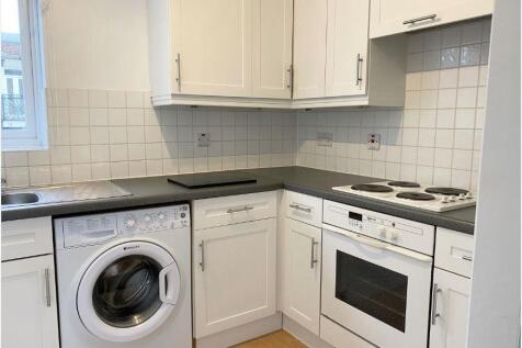 53 Causton square kitchen.JPG