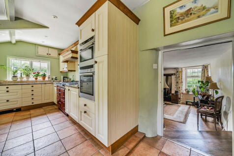 Kitchen/Breakfast Rm
