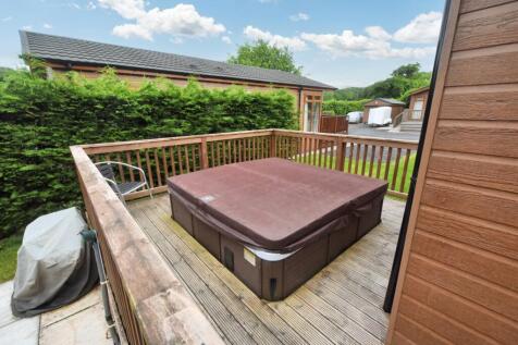 Deck With Hot Tub