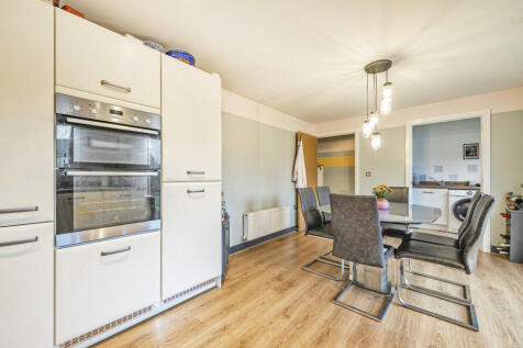 Kitchen/Dining Roomk