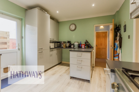 Fitted kitchen