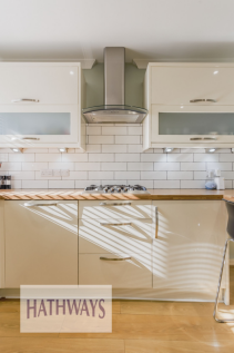 Fitted kitchen