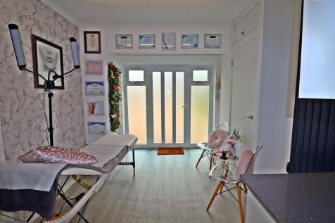 Bedroom/Study