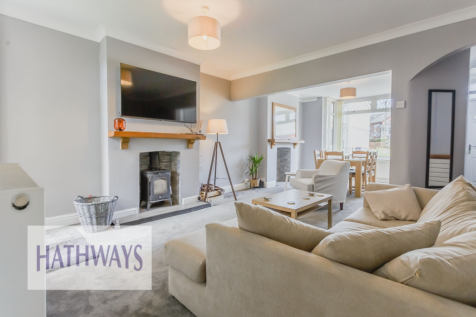 Lounge/Sitting room