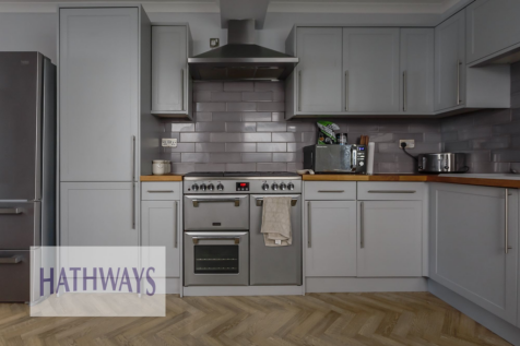 Fitted kitchen