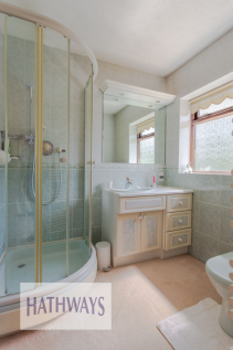 Master Bedroom En-Suite