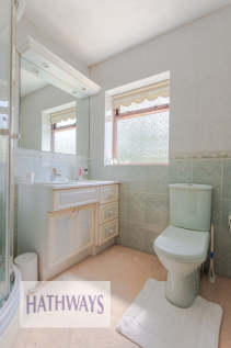 Master Bedroom En-Suite