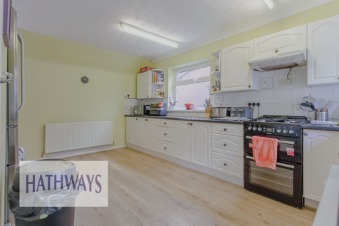 Fitted kitchen