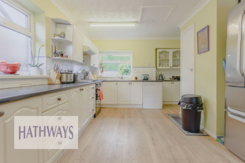 Fitted kitchen