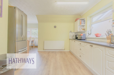 Fitted kitchen