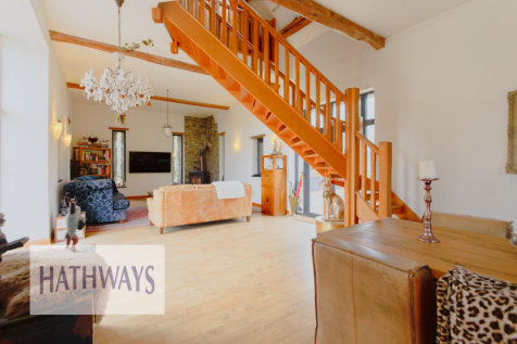 Open Plan Lounge / Diner