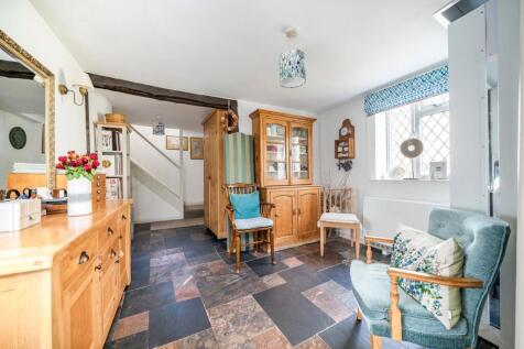 Entrance Hall/Diner
