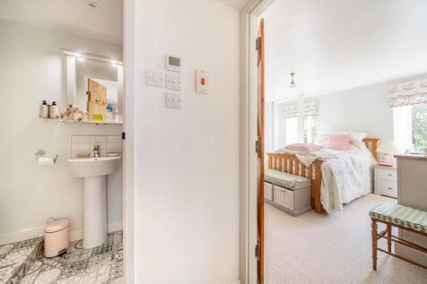 Shower Room/Bedroom1