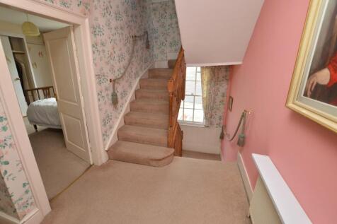 2nd Floor Landing