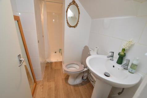 GF Shower Room