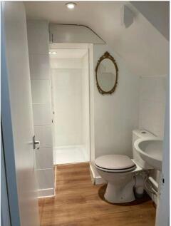 Gf Shower Room