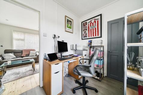 Bedroom 4/Study