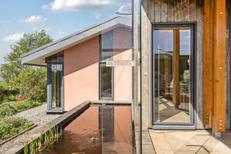Exterior &amp; Pond