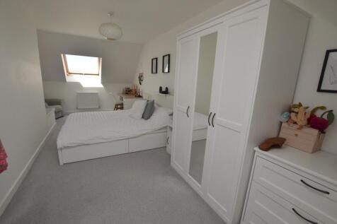 Bedroom 1(Top Floor)