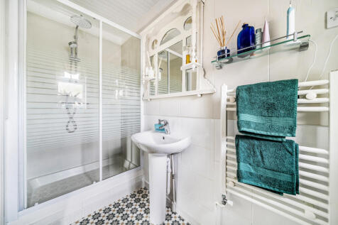 En Suite Shower Room