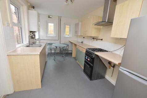 Kitchen/B&#39;Fast Room