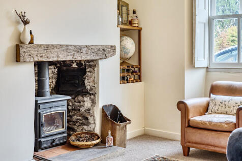 Lounge Fireplace