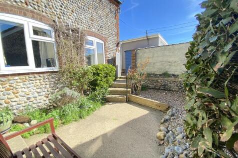 Courtyard garden
