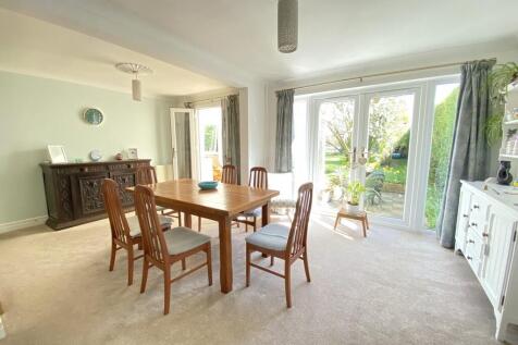Living Dining Are...